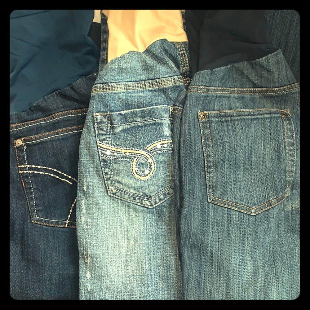 Maternity pant and Capris.  Excellent condition.